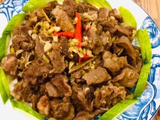 Lưỡi Bò Kho Sả Ớt Món Ngon Mỗi Ngày